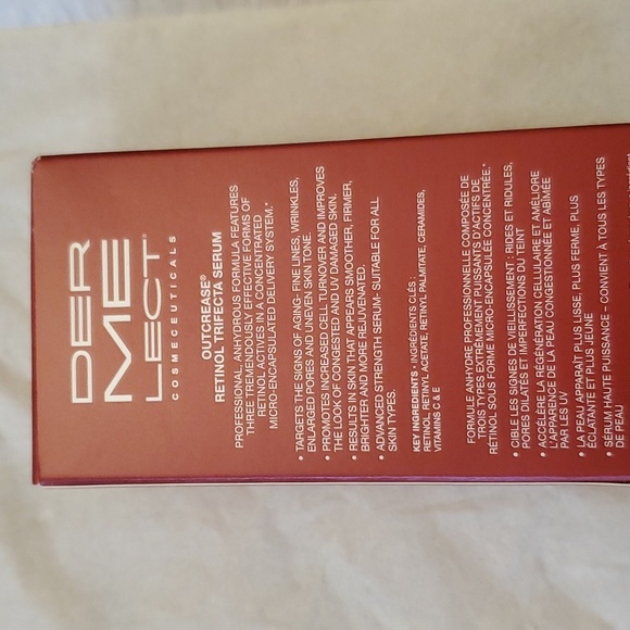 Dermelect Outcrease Retinol Trifecta Serum - Picture 4 of 4